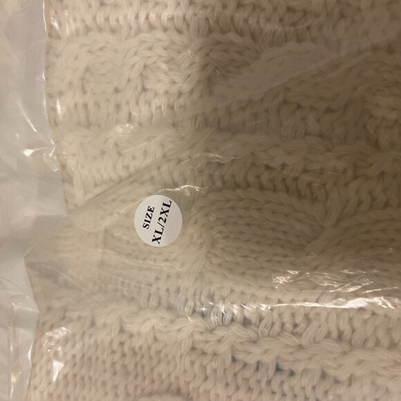 NEW WITH TAGS SEALED IN BAG Taylor Swift 2024 Authentic Folklore Cardigan - Picture 9 of 11